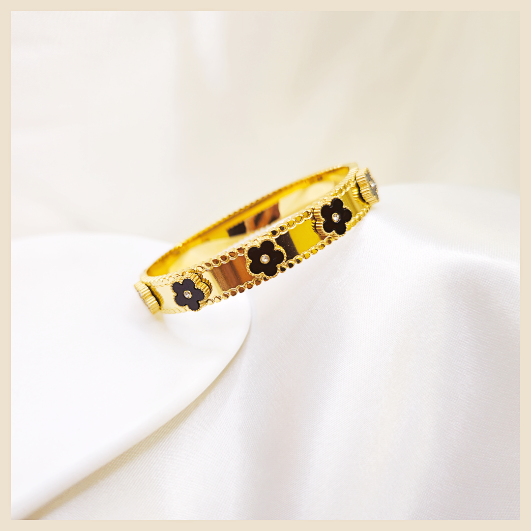 Dree 5 Clover Zircon Bangle