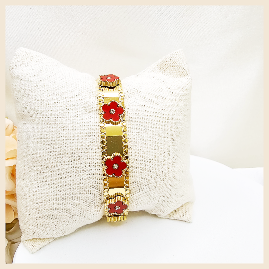 Dree 5 Clover Zircon Bangle