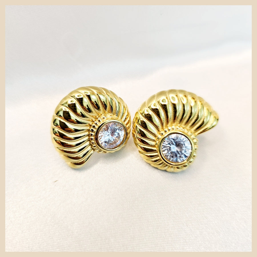 Emil Shell Earings