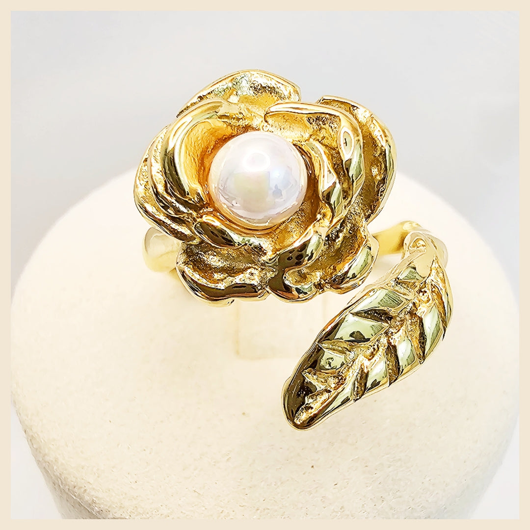 Maira Pearl Rose Ring