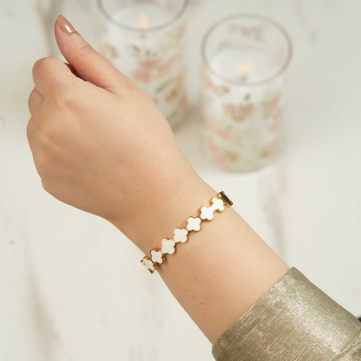 Dari Clover Bangle