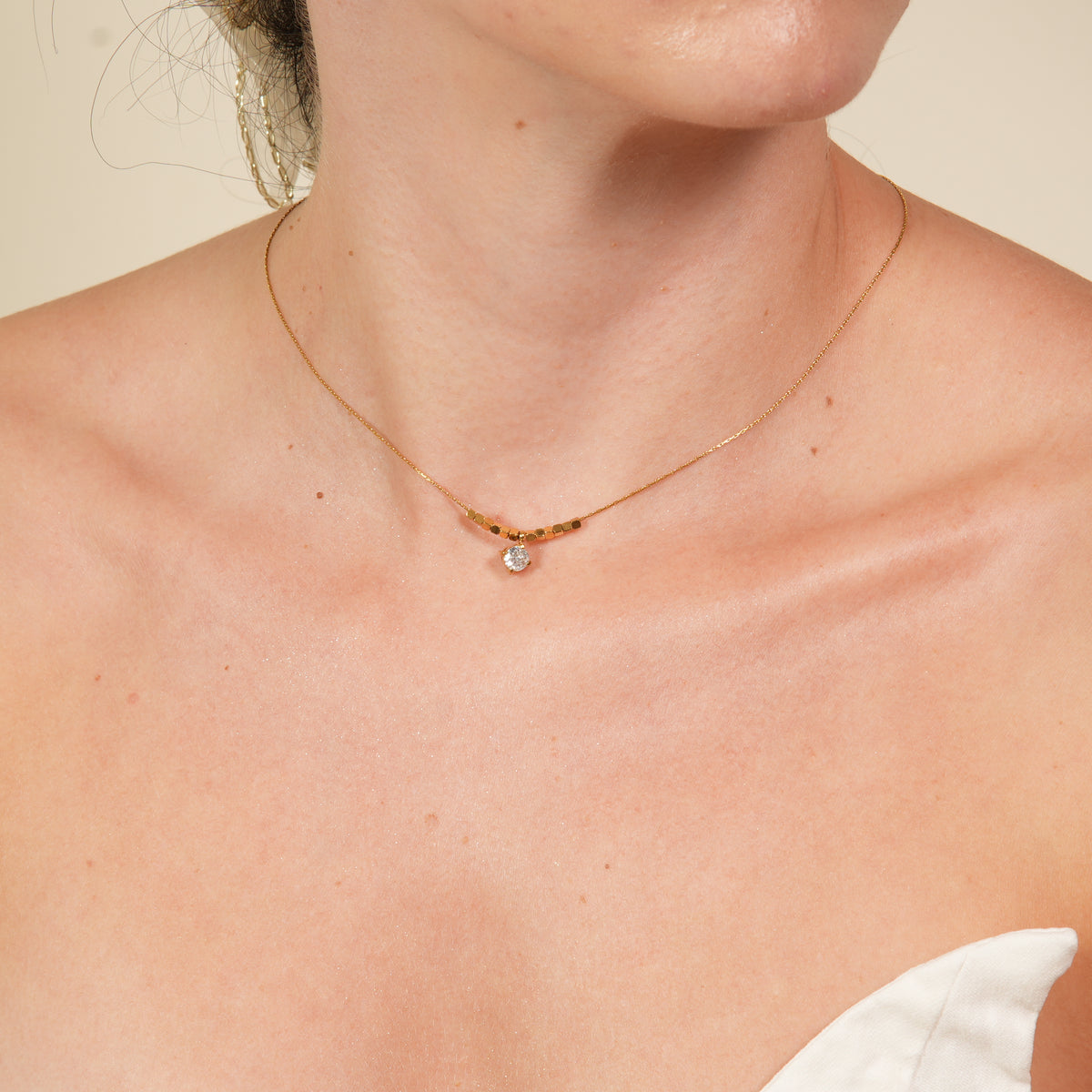 Guri Zircon Shine Necklace