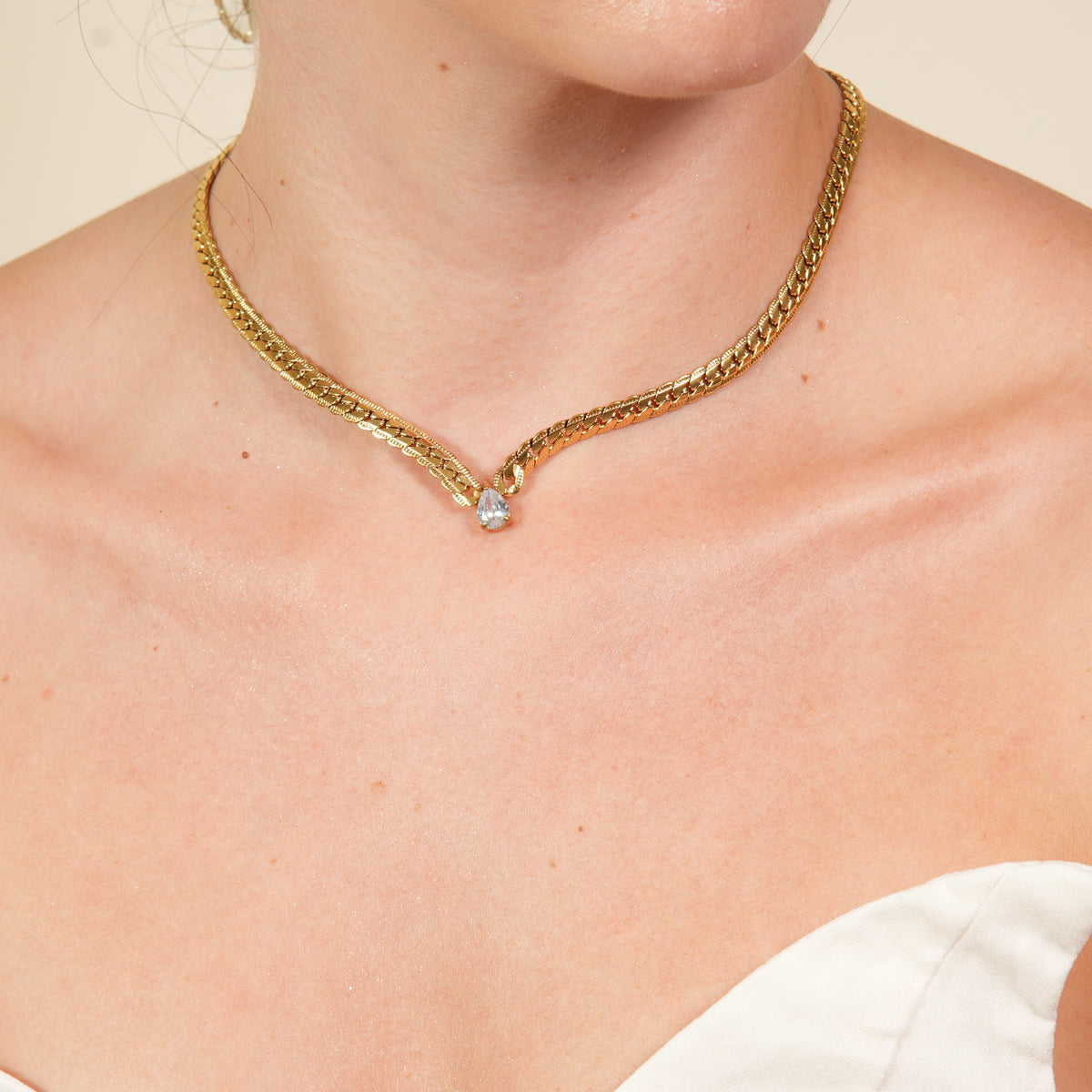 Amya Teardrop Necklace