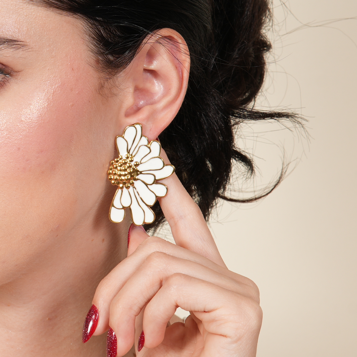 Erna Big Daisy Earings