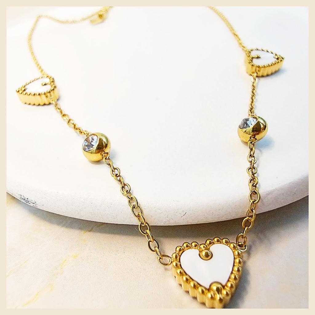 Luxury heart necklace gift for wife or girlfriend, symbolizing love and exclusivity with a graceful gold finish.