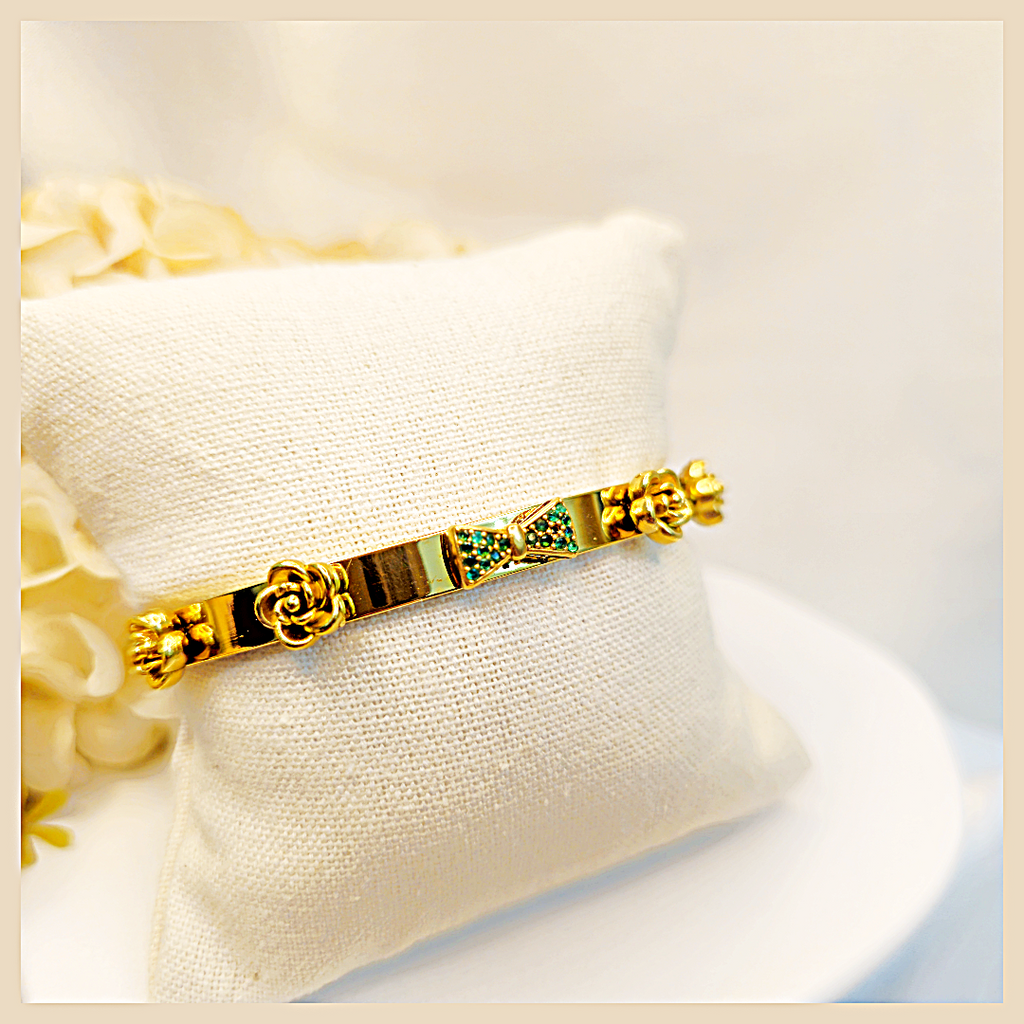 Cana Bow Bangle