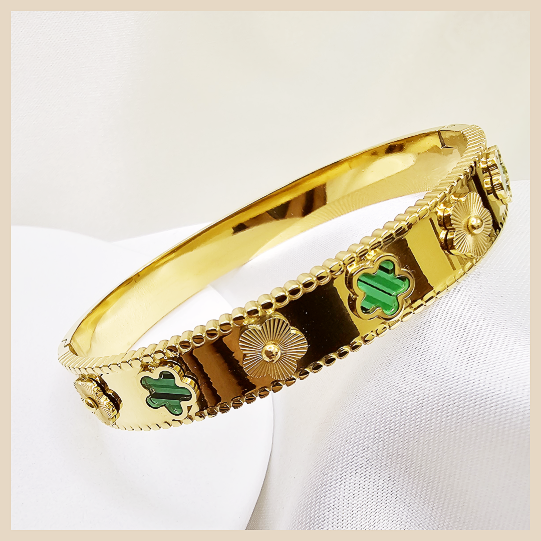 Deah Clover Star Bangle-Best 18k Gold Plated Rhinestone Bangle Set for Women UAE