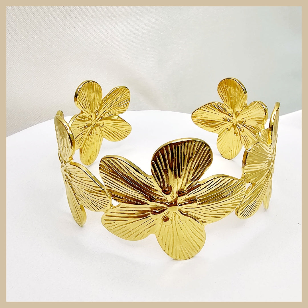 Gesa Flowers Open Bangle