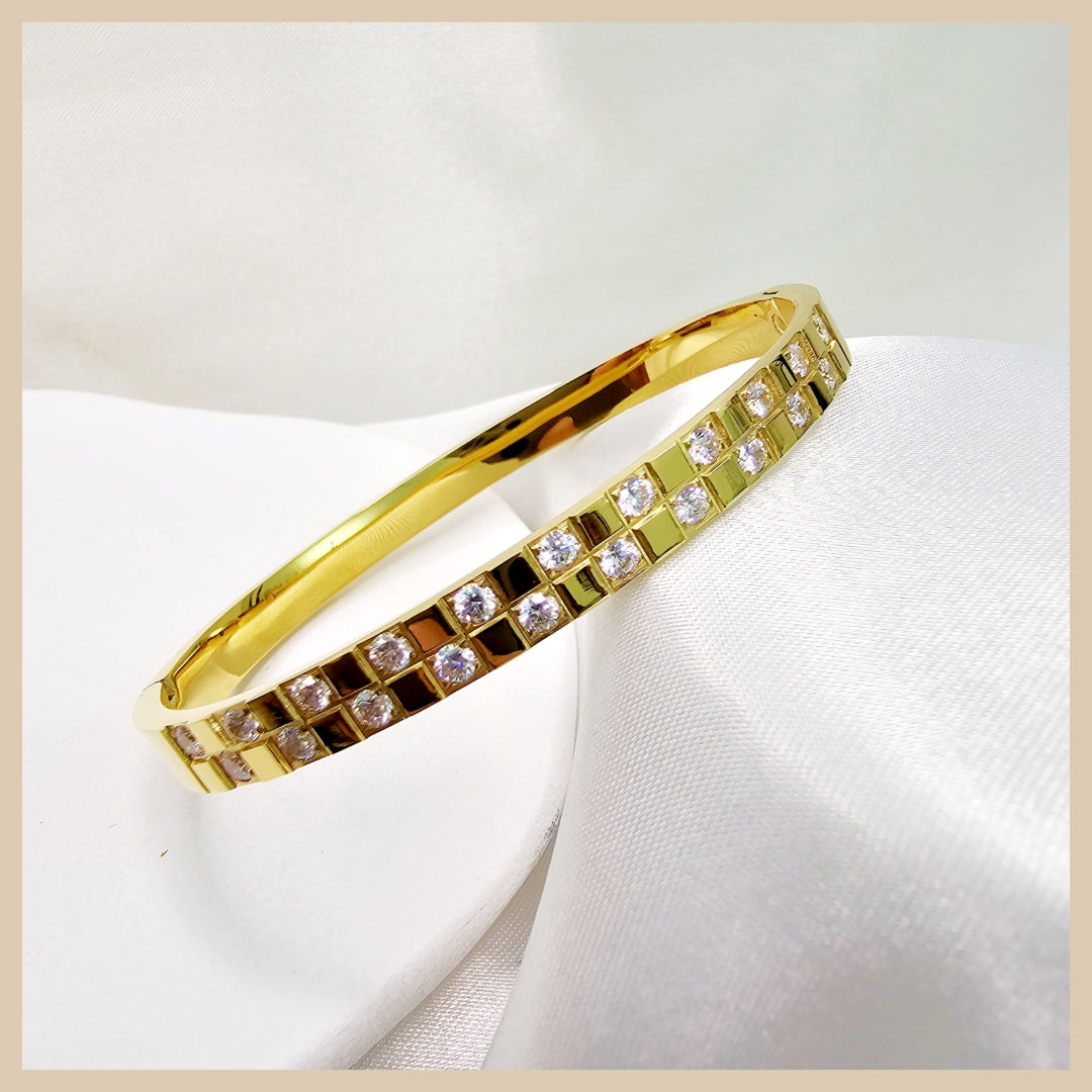 Gaya Zirconia Bangle
