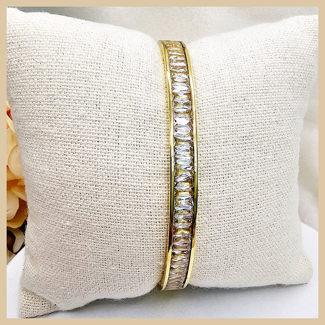 Gabi  Romance Bangle
