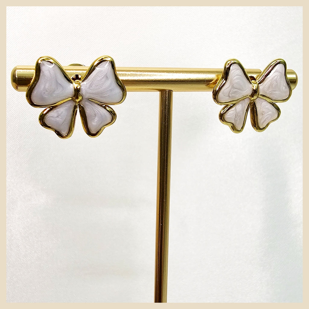 Eola Enemal Bow Earings