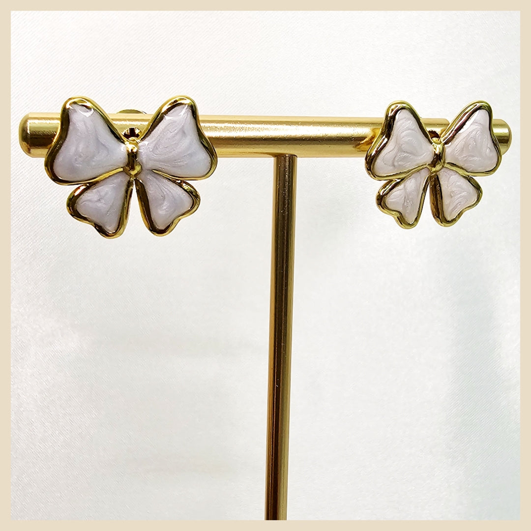 Eola Enemal Bow Earings