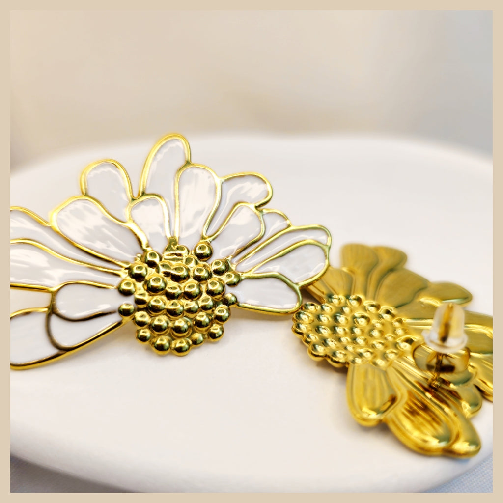 Erna Big Daisy Earings