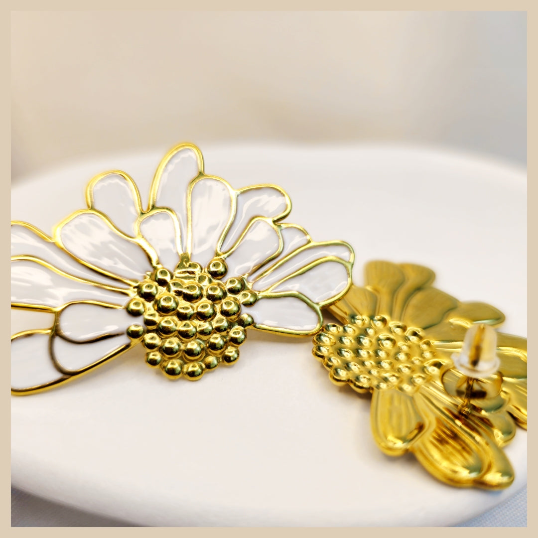 Erna Big Daisy Earings