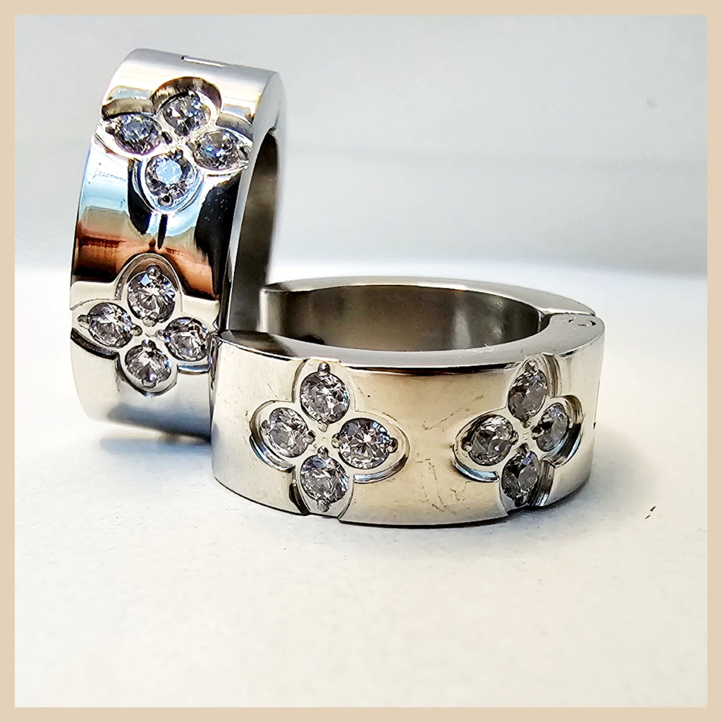 Elvy Clover Hoop Earings