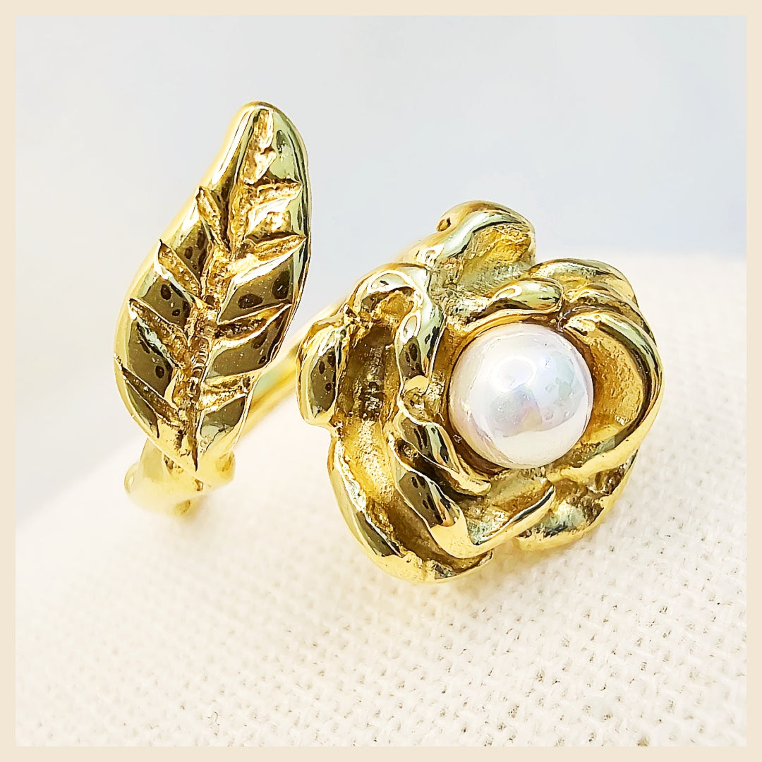 Maira Pearl Rose Ring