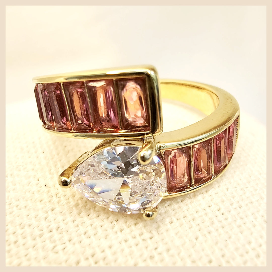 Edie Sleek Zircon Ring