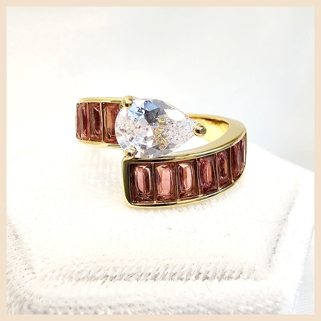 Edie Sleek Zircon Ring