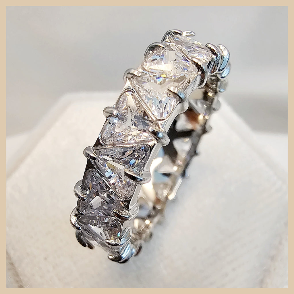 Idra Tri Zircon Ring