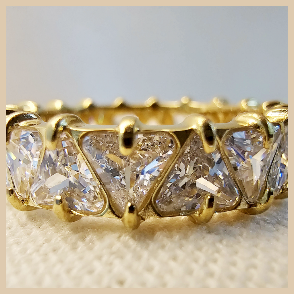 Idra Tri Zircon Ring