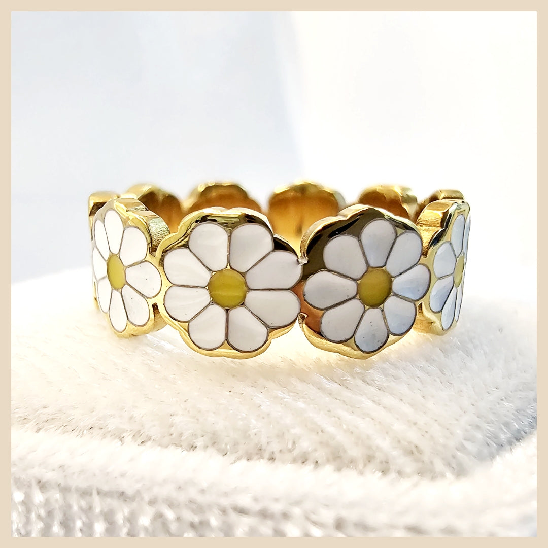 Elba Daisy Ring