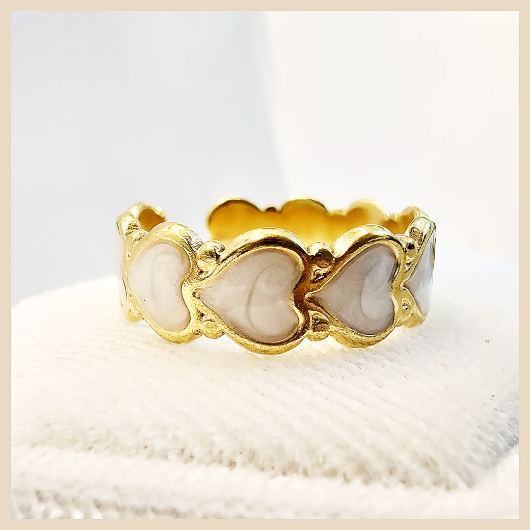 Aviv Heart Accents Ring