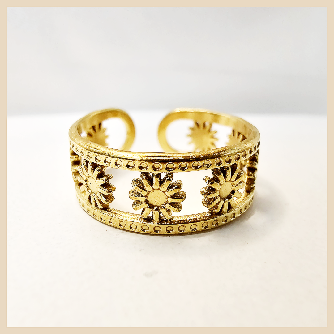 Ayla Adjustable Floral Ring