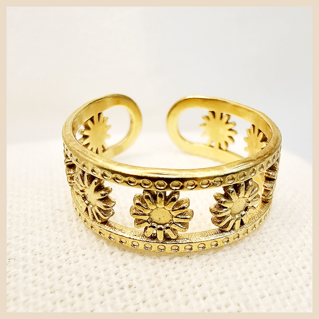Ayla Adjustable Floral Ring