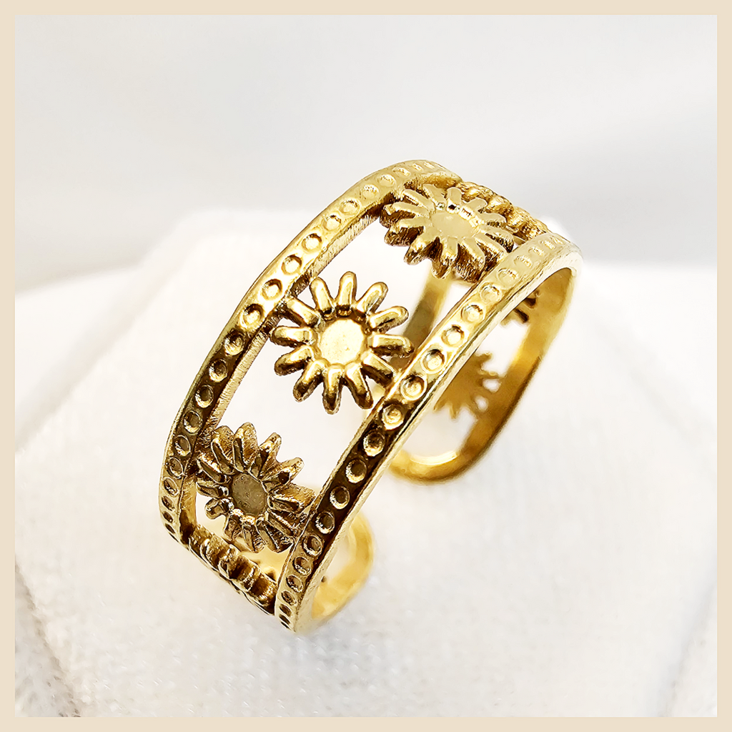 Ayla Adjustable Floral Ring