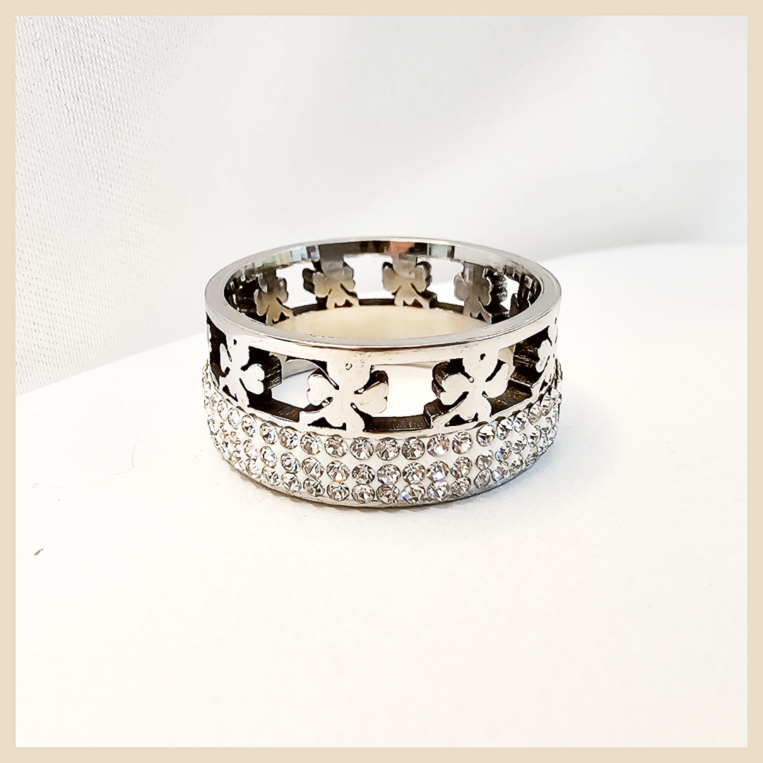 Ceci Clover Ring