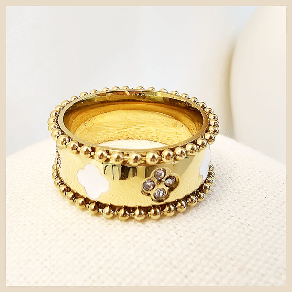 Cleo Clover Ring