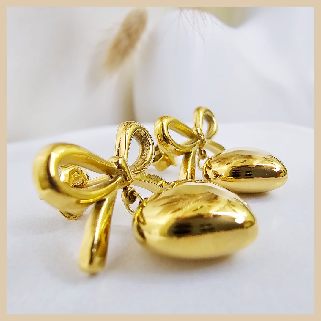 Isra Bow On Heart Earing