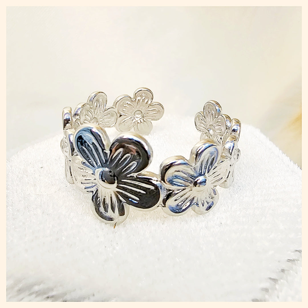 Jeri Flower Ring
