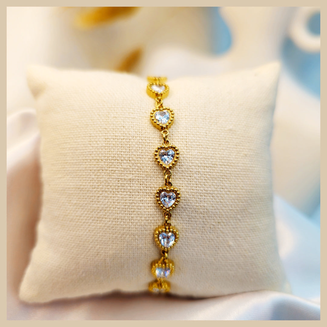 Frey Hearts X Zirconia Bracelet