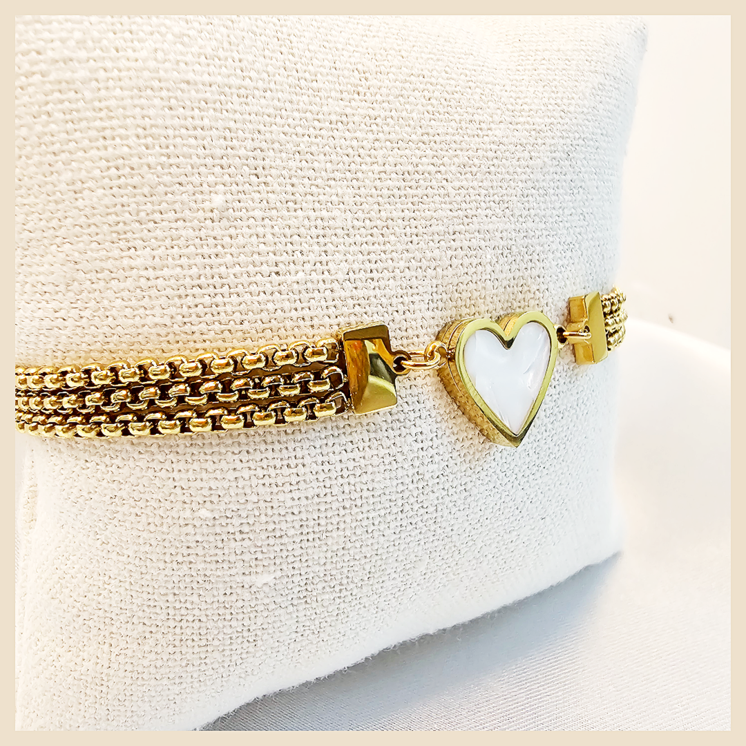 Avis Heart Bracelet