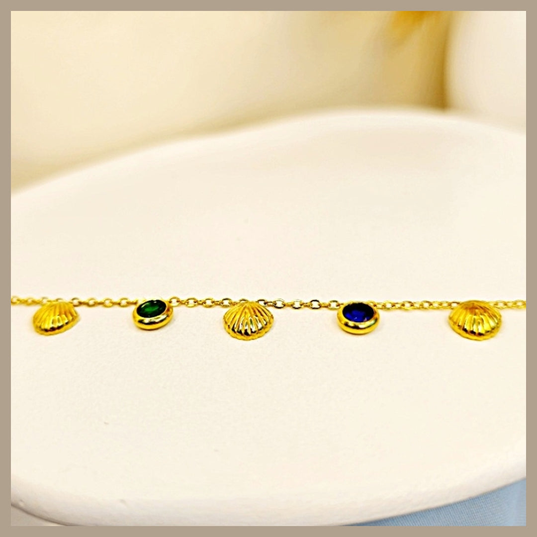 Fiza Delicate Charm Bracelet