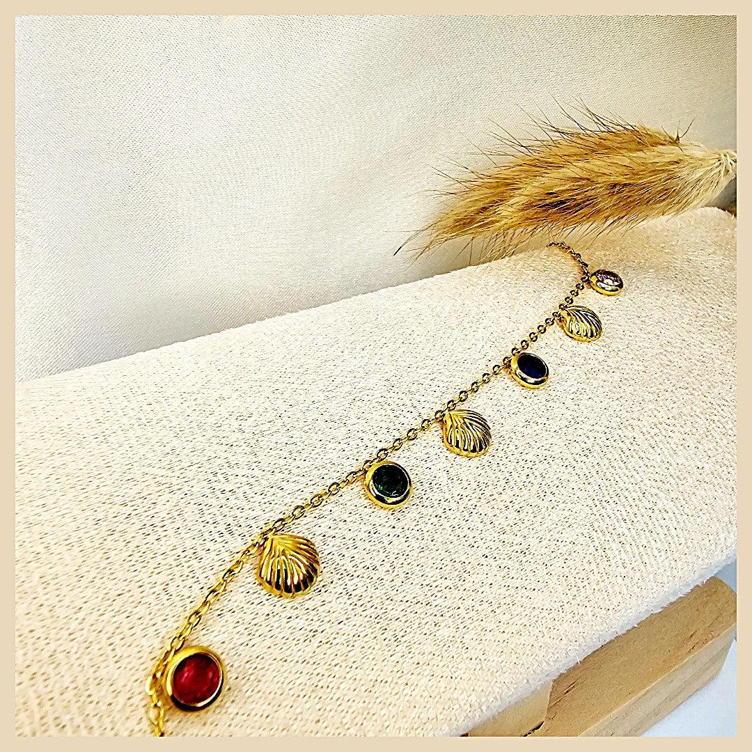 Fiza Delicate Charm Bracelet