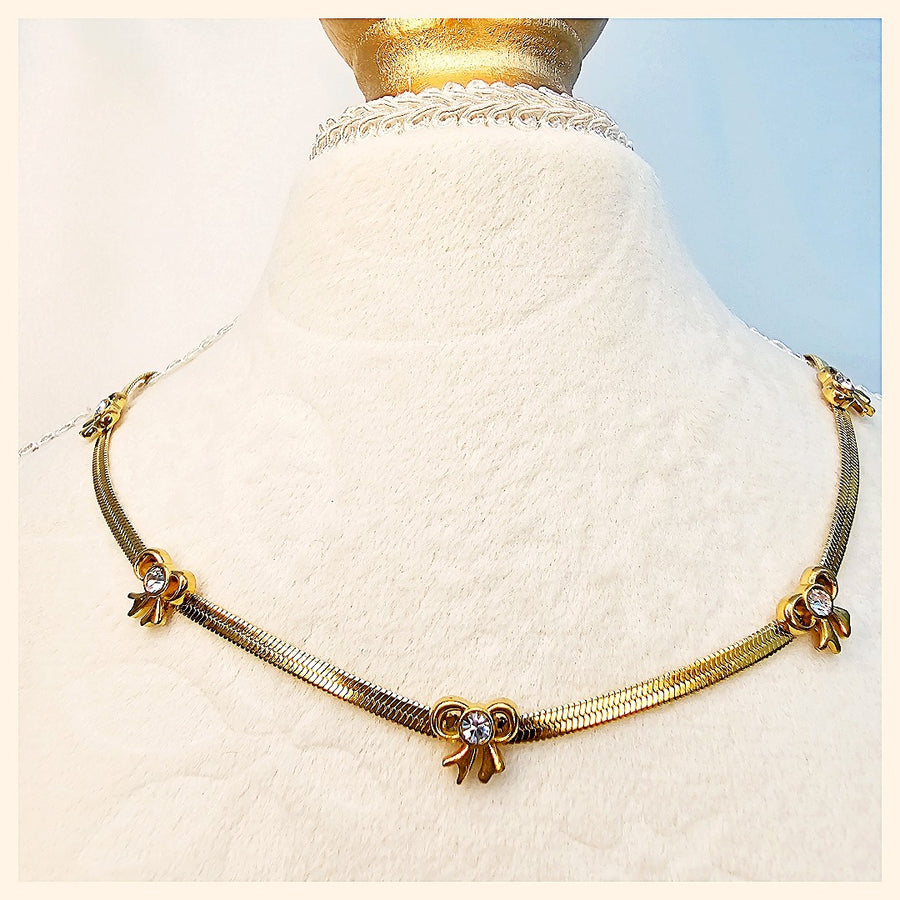 Jara Snake X Bowknots Necklace