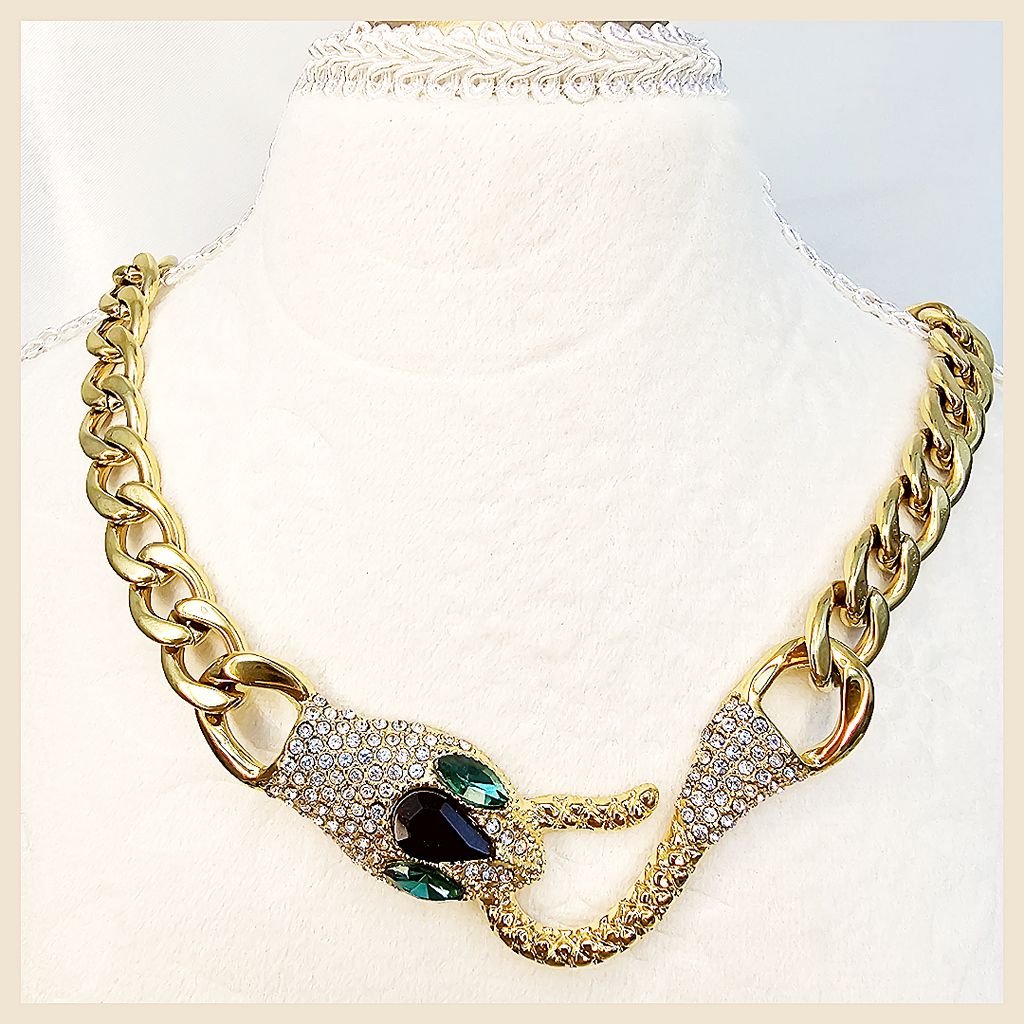 Dyna Snake Necklace