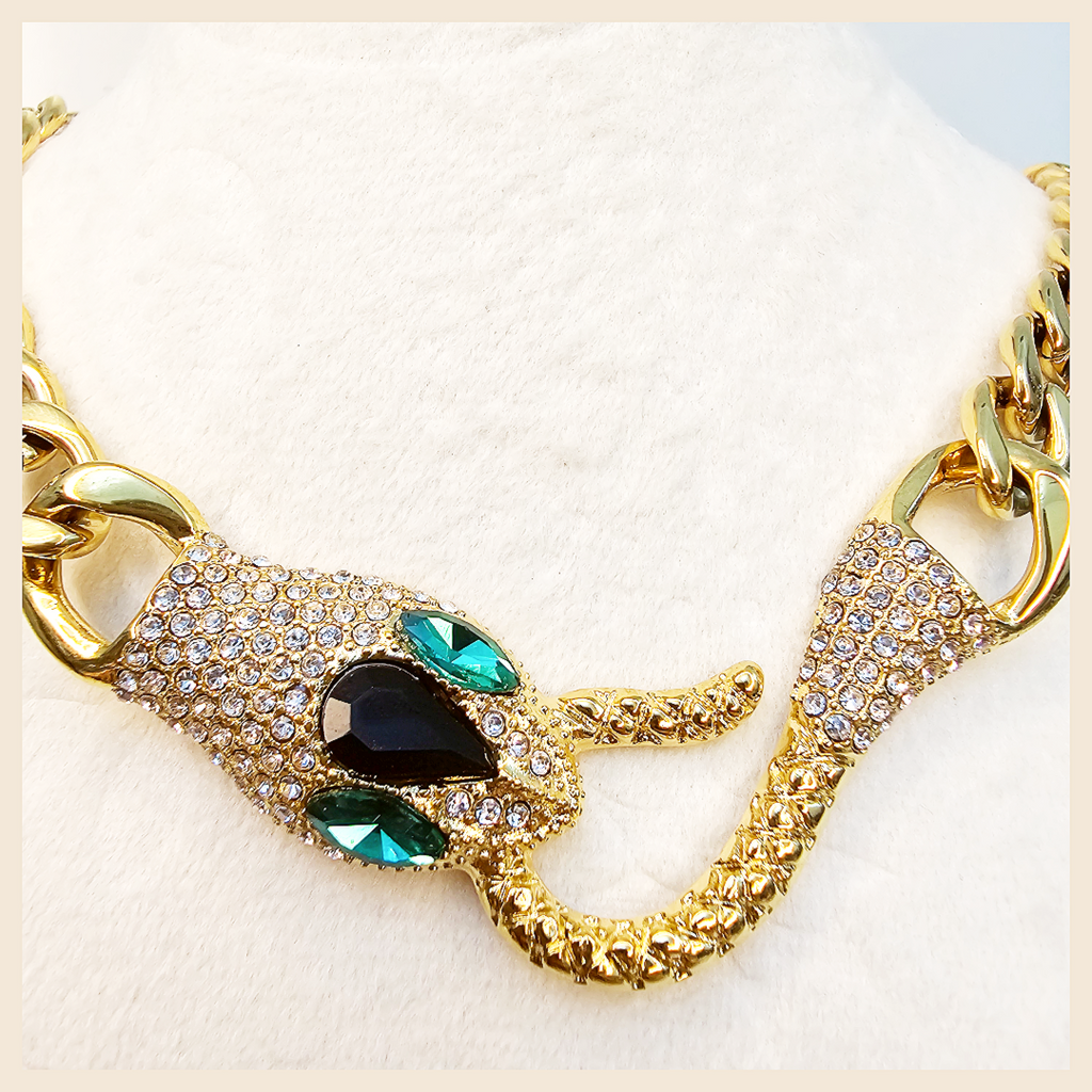 Dyna Snake Necklace