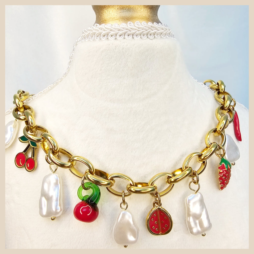 Hawa Strawberry Pearl Necklace