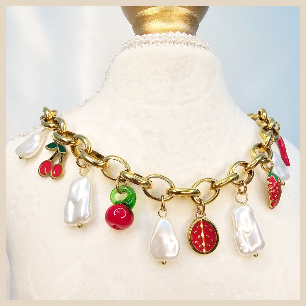 Hawa Strawberry Pearl Necklace