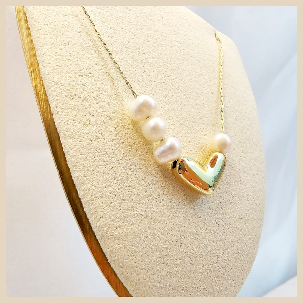 Hara Pearl Heart Necklace