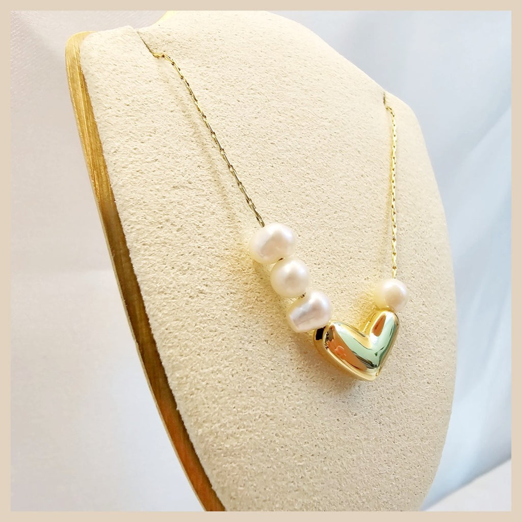 Hara Pearl Heart Necklace