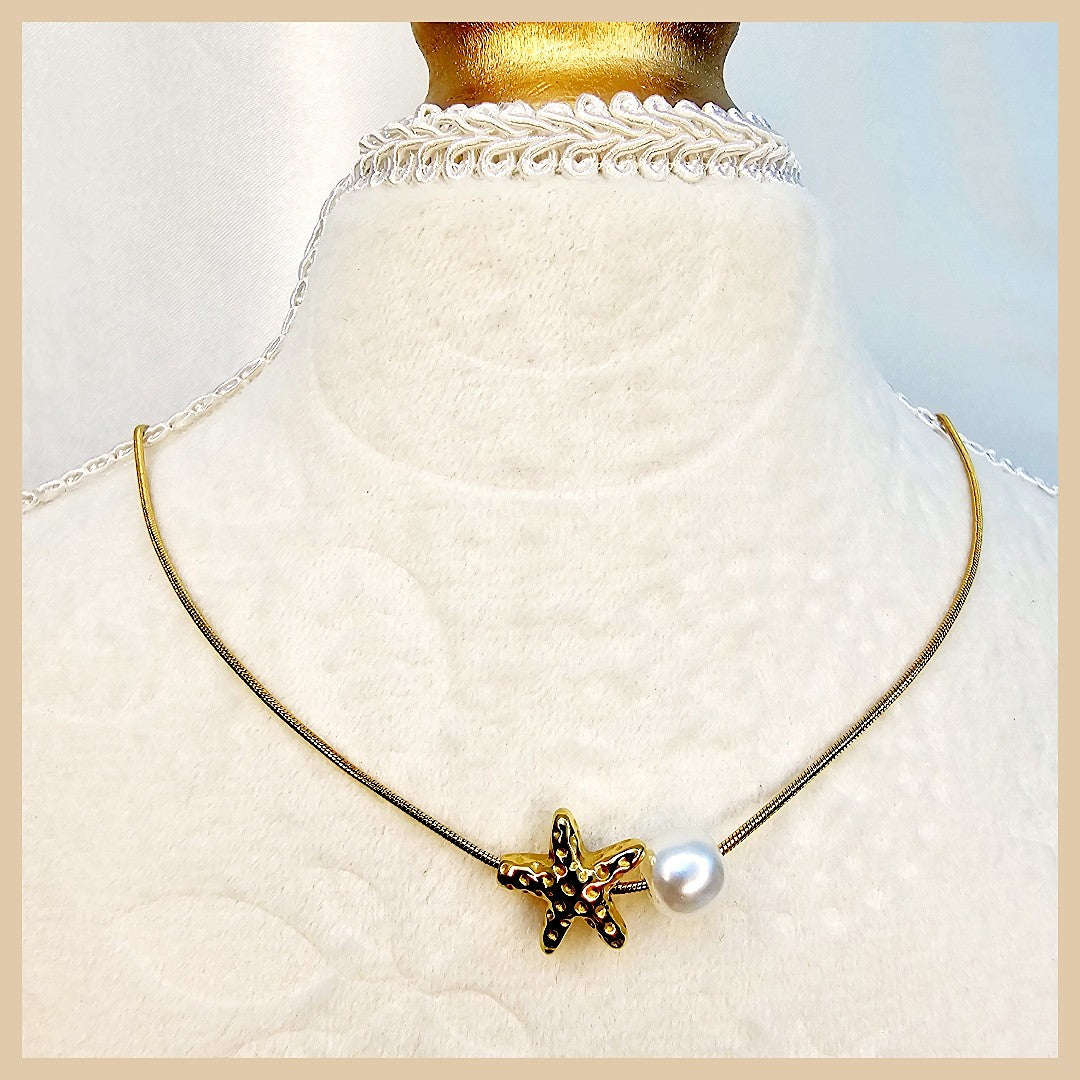 Hani Pearl Star Necklace