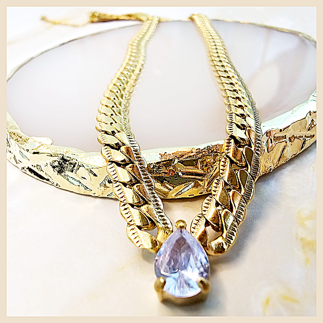 Amya Teardrop Necklace