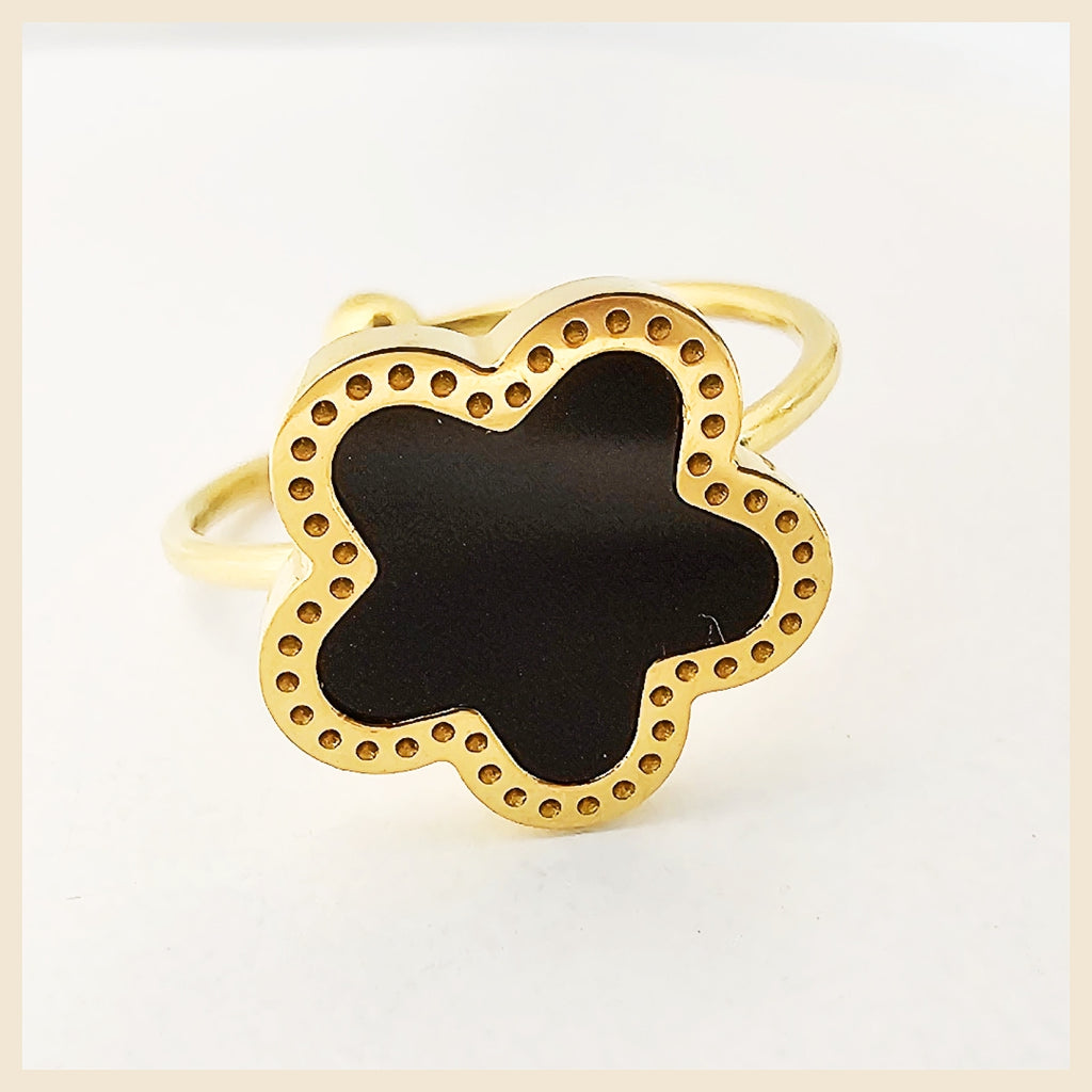 Kiki Clover Ring