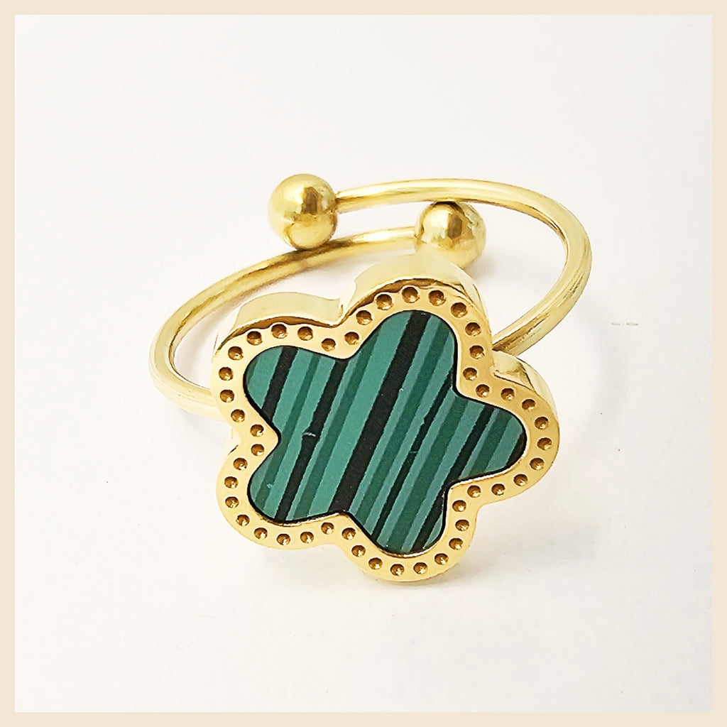 Kiki Clover Ring