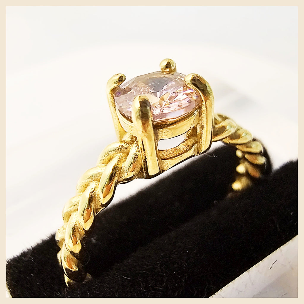 Lina Pink Oval Ring
