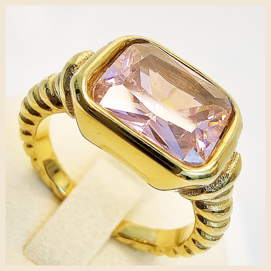 Lili Pink Square Ring